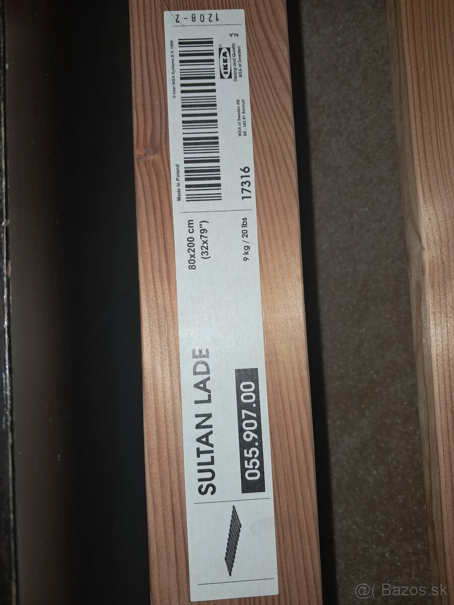 Posteľ + nočný stolík - 3