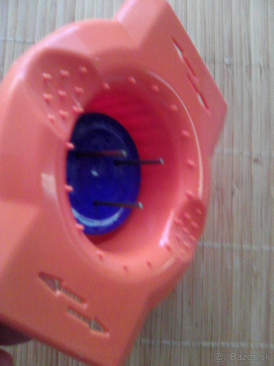 Predám viacúčelový struhák a krájač. - 3