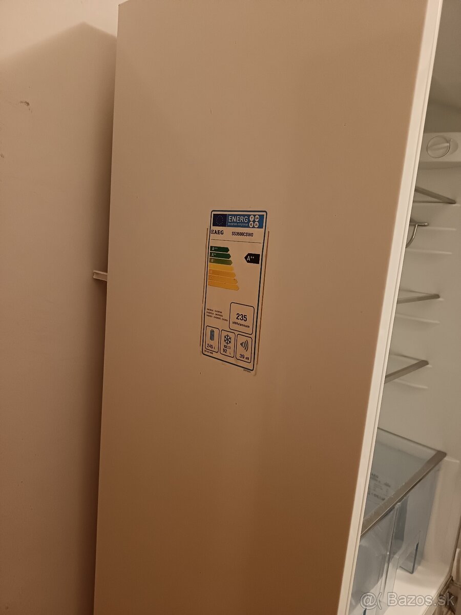 Chladnička s mrazničkou AEG - 3