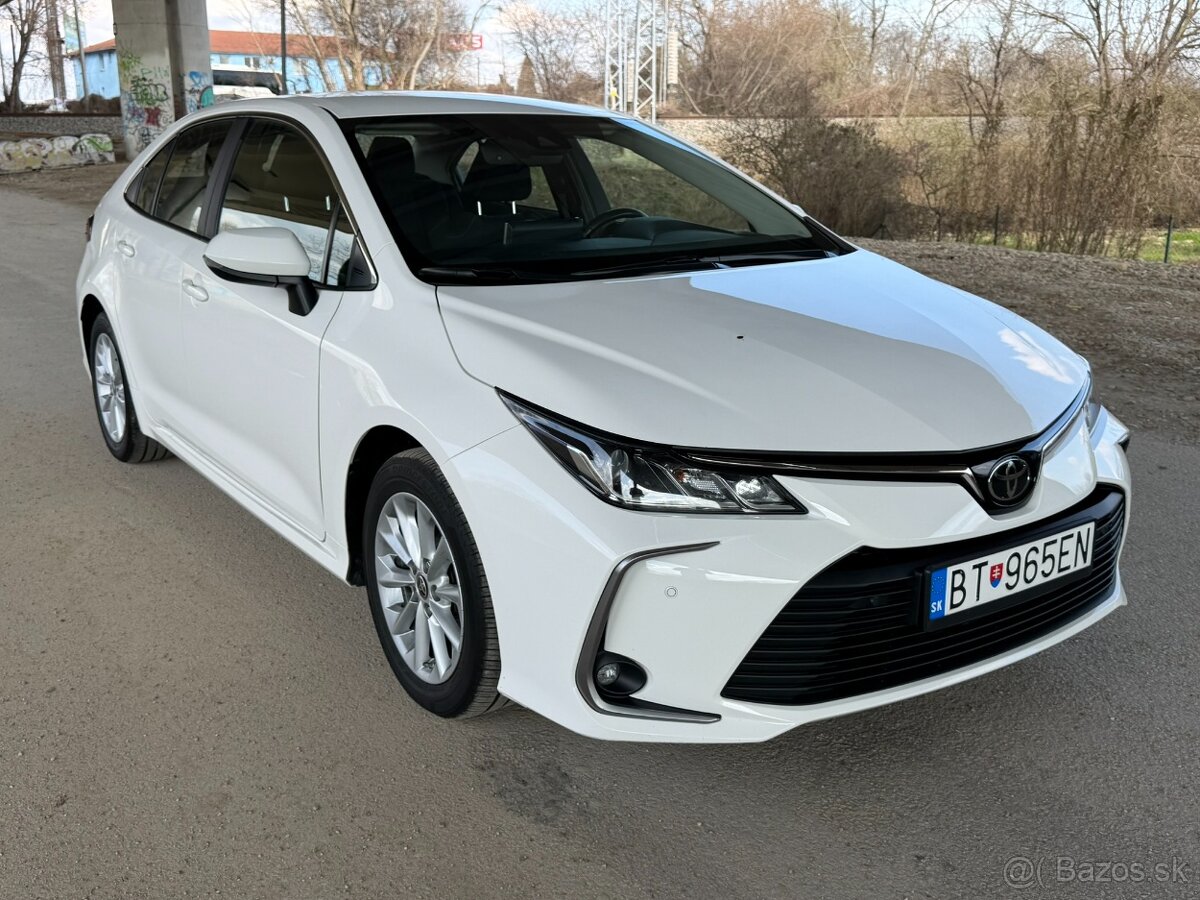 Toyota Corolla 1.5 Dynamic Force Comfort, Slovenske - 3