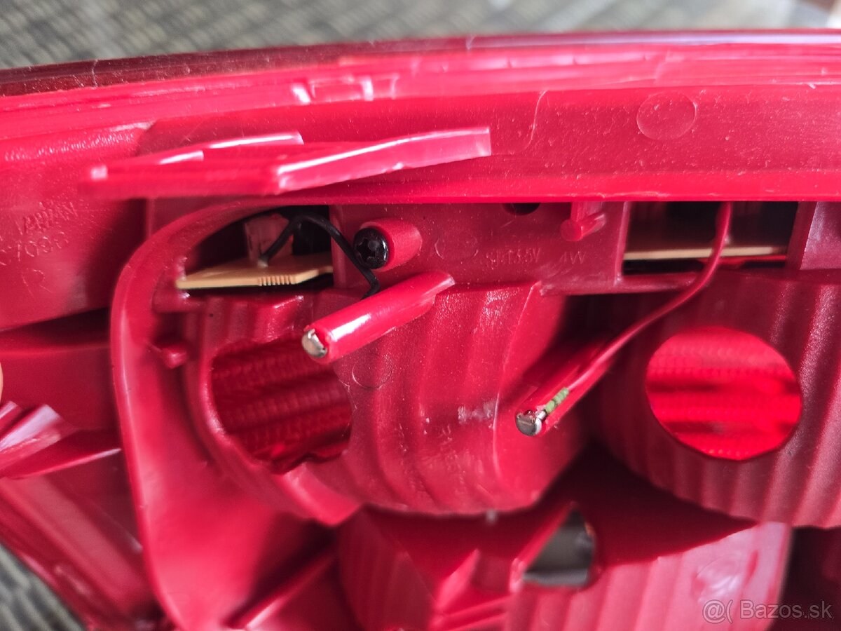 Zadne prave svetlo audi a6 - 3