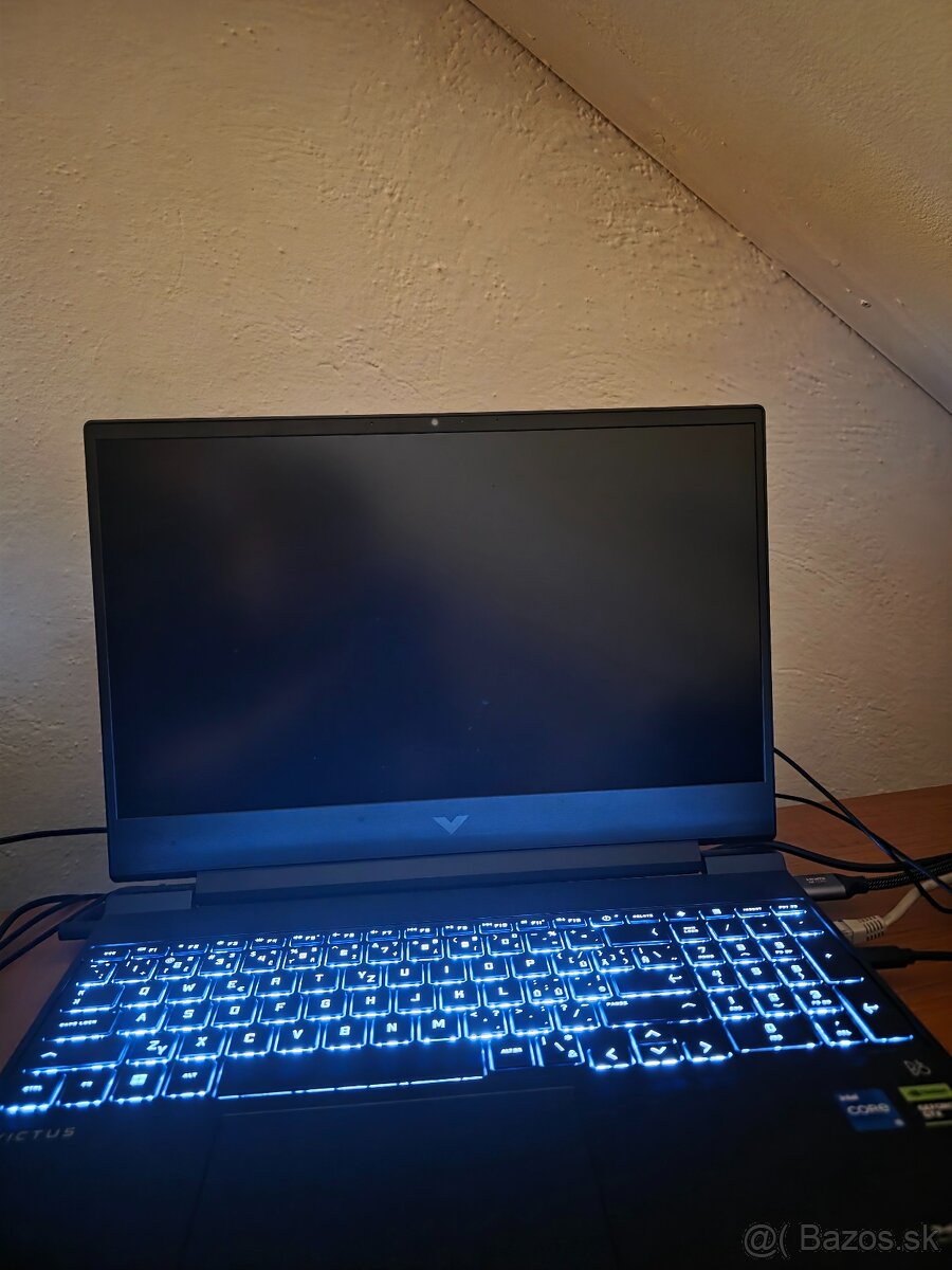 VICTUS by HP 15-fa0025nc - 3