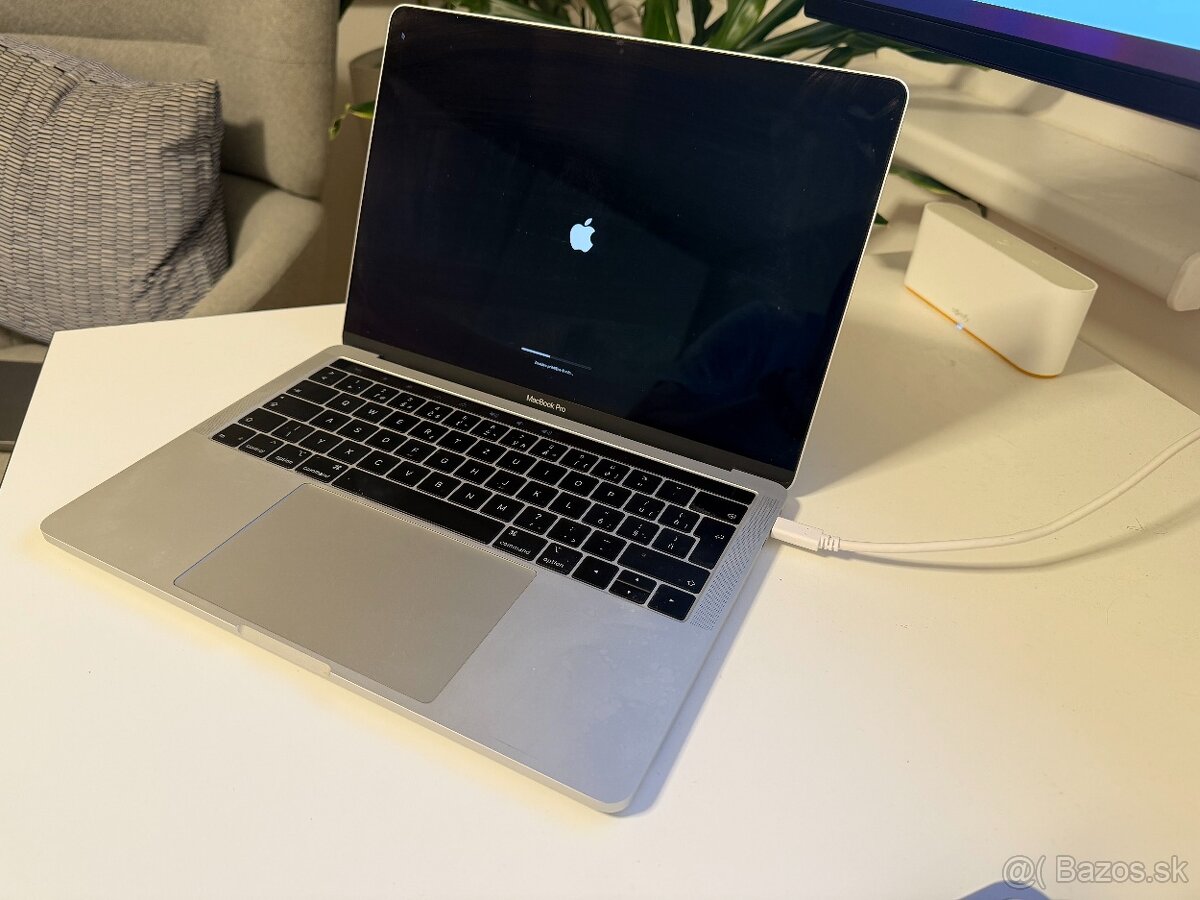 MacBook Pro 13" 2018 – 8 GB RAM / 512 GB SSD / Touch Bar - 3