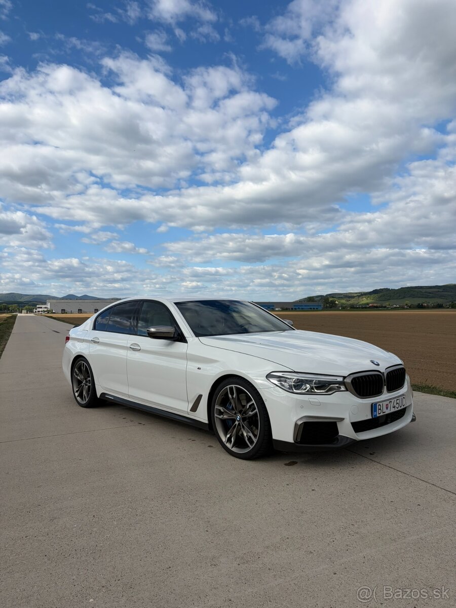 BMW M550i xDrive - 3