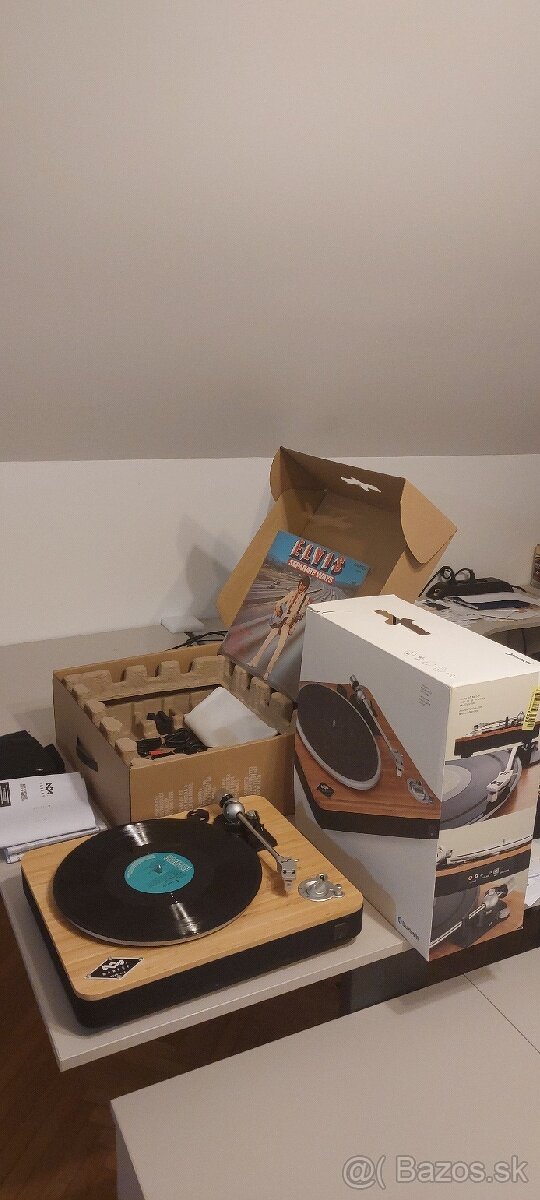 Bambusový Bluetooth gramofón House of Marley Stir it up - 3