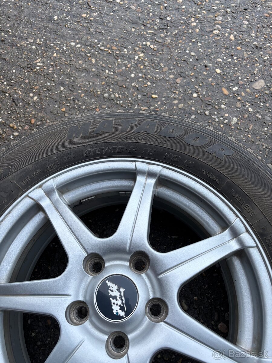 Predám sadu 4 zimných pneumatík s diskami FLW – 215/65 R16 ( - 3