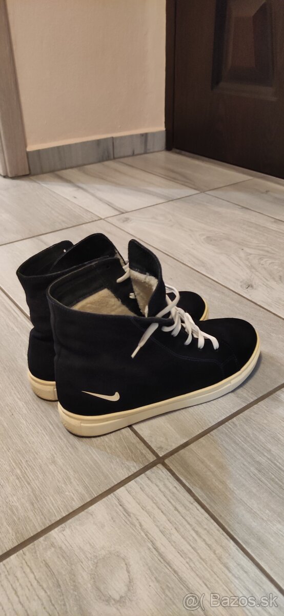 Dámske zimné čižmy NIKE číslo 40 - 3
