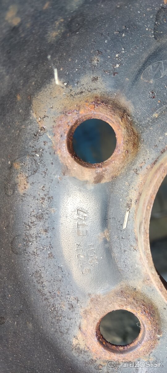 Predám 4 ks pneu 195/65R15 - 3