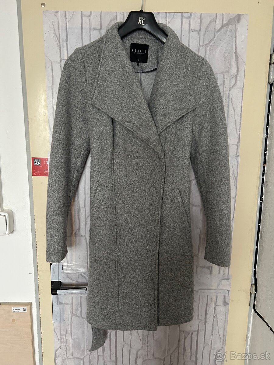 Sivý kabát - 3