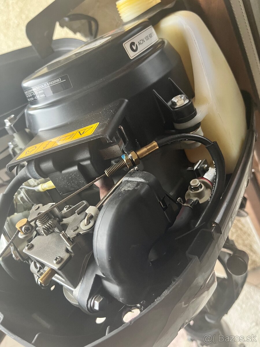 Suzuki 2.5 Lodný motor - 3