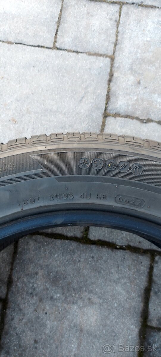 Celoročné pleumatiky Hankook 235/55 r19 - 3