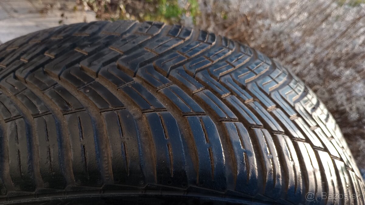 Celoročná pneumatika 1 kus Continental 205/55R16 - 3