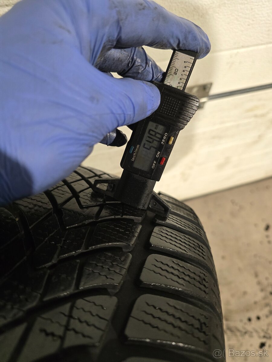 Zimné Pneu Dunlop 205/55 R16 - 3