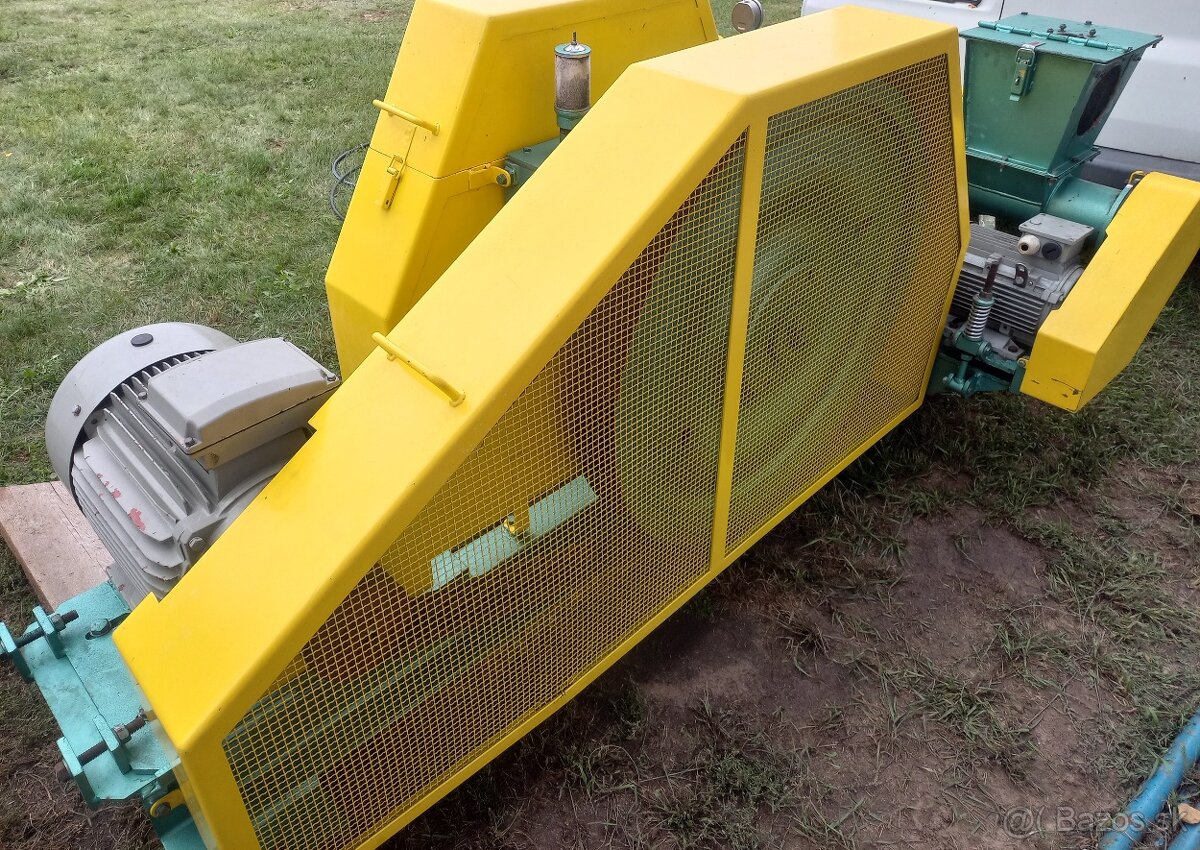 Briketovaci lis Vector - 3