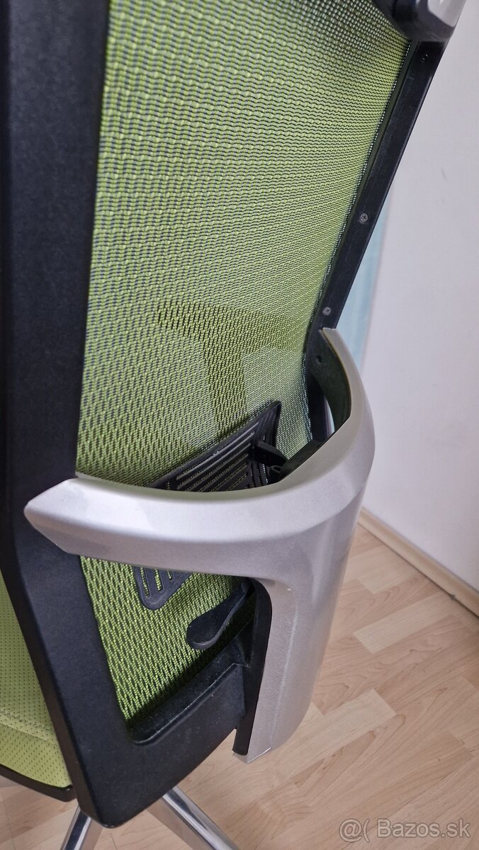 Vysokokvalitné kancelárske kreslo - 3