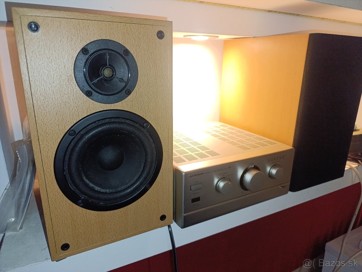 Onkyo zosilovač - 3