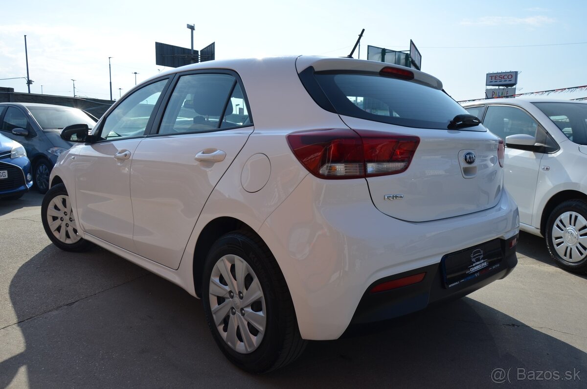 Kia Rio 1,2 i Silver 66KW, M5 - 3