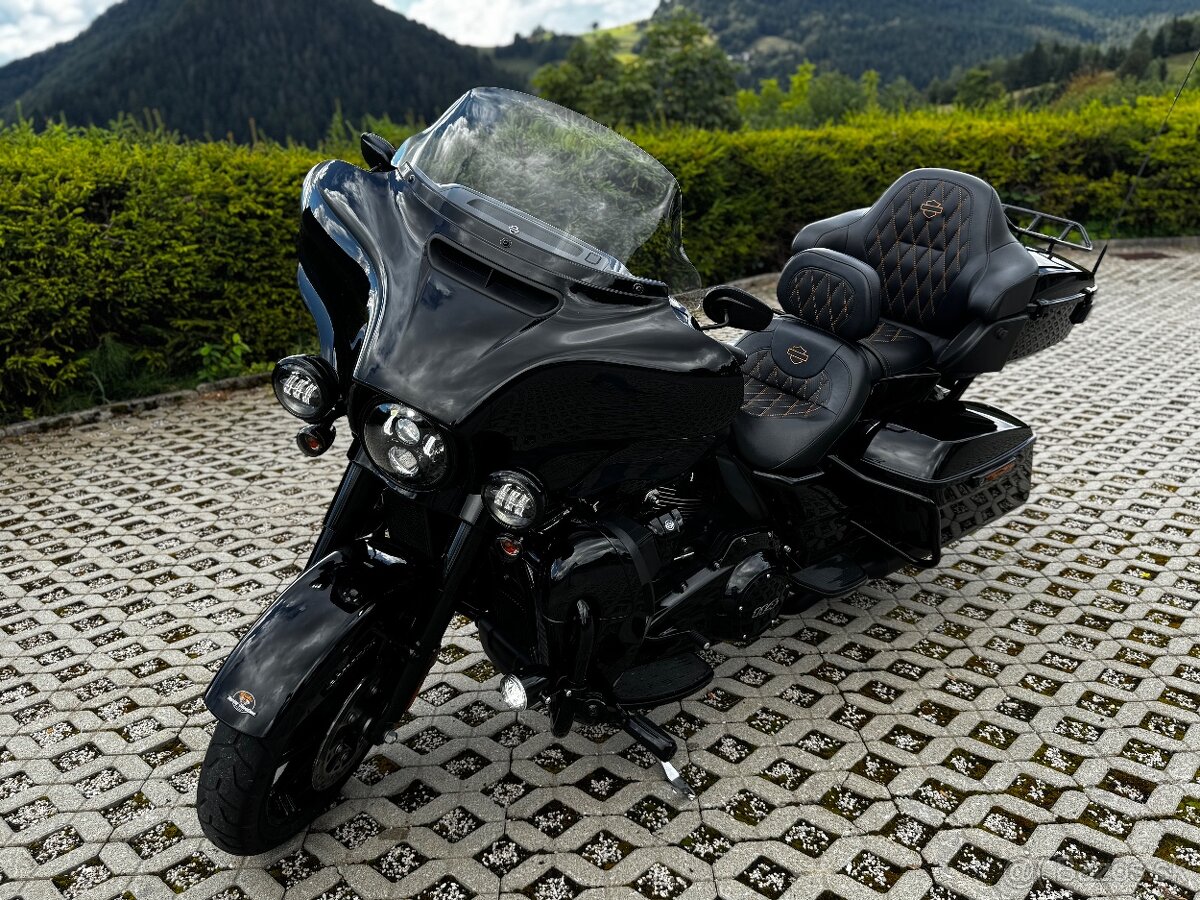 Harley Davidson/ Electra Glide Ultra Limited 114 FLHTK - 3