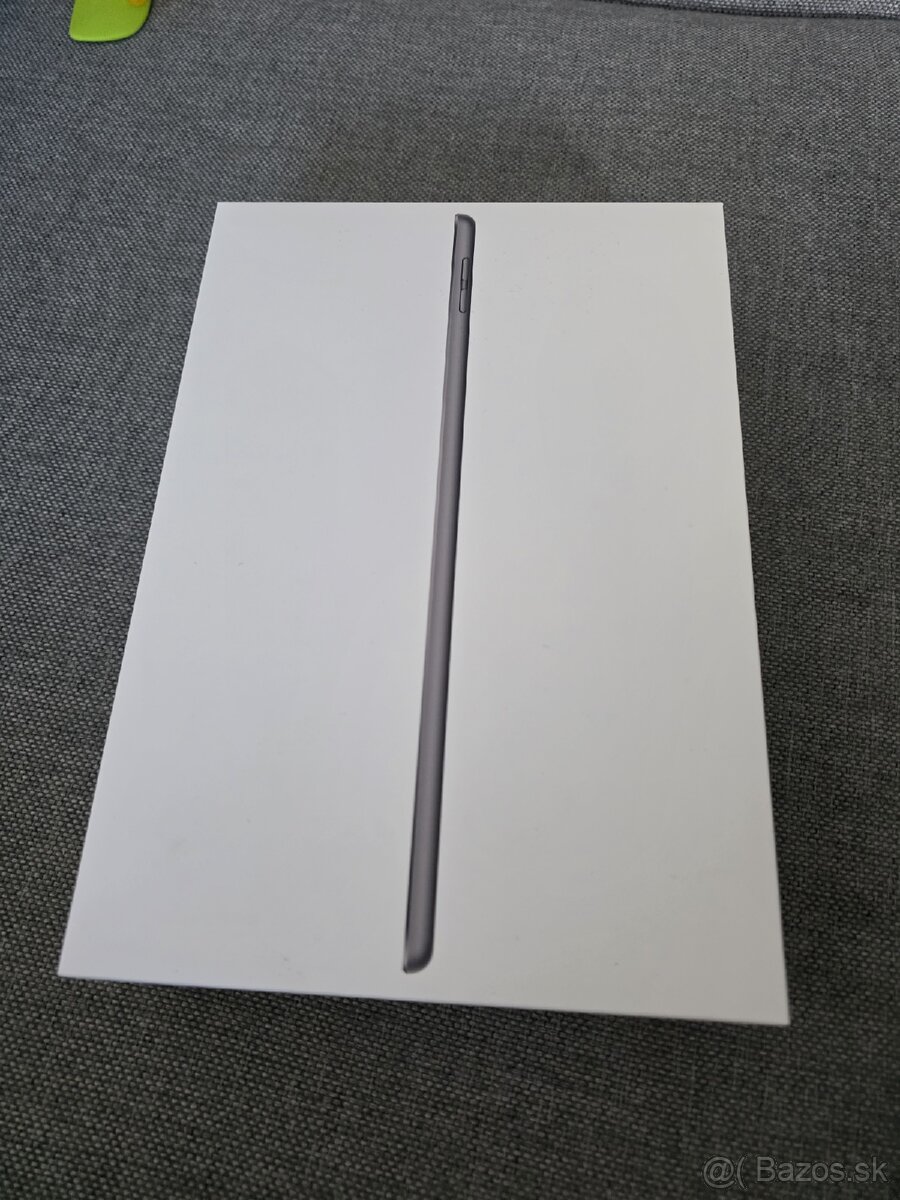 Apple iPad 9th gen 64 GB - 3