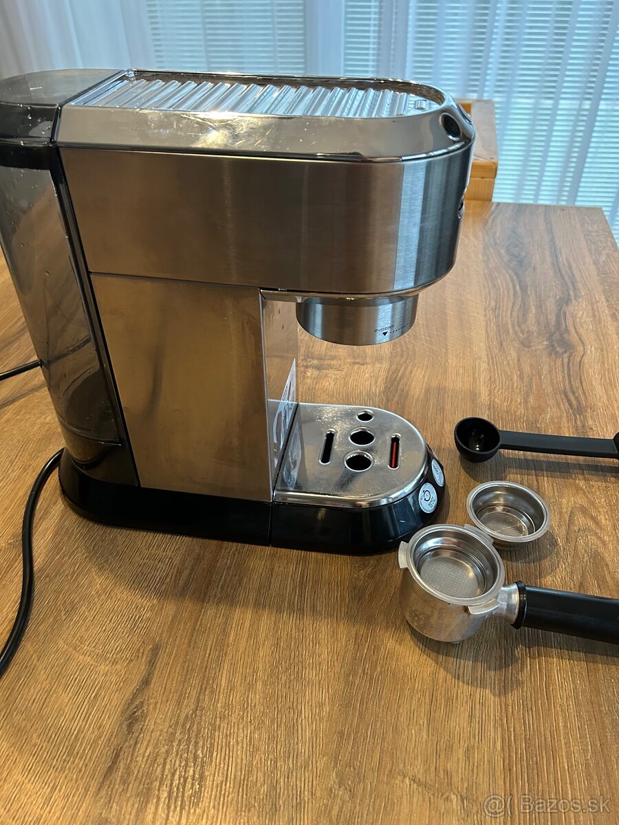 Kávovar DeLonghi - 3