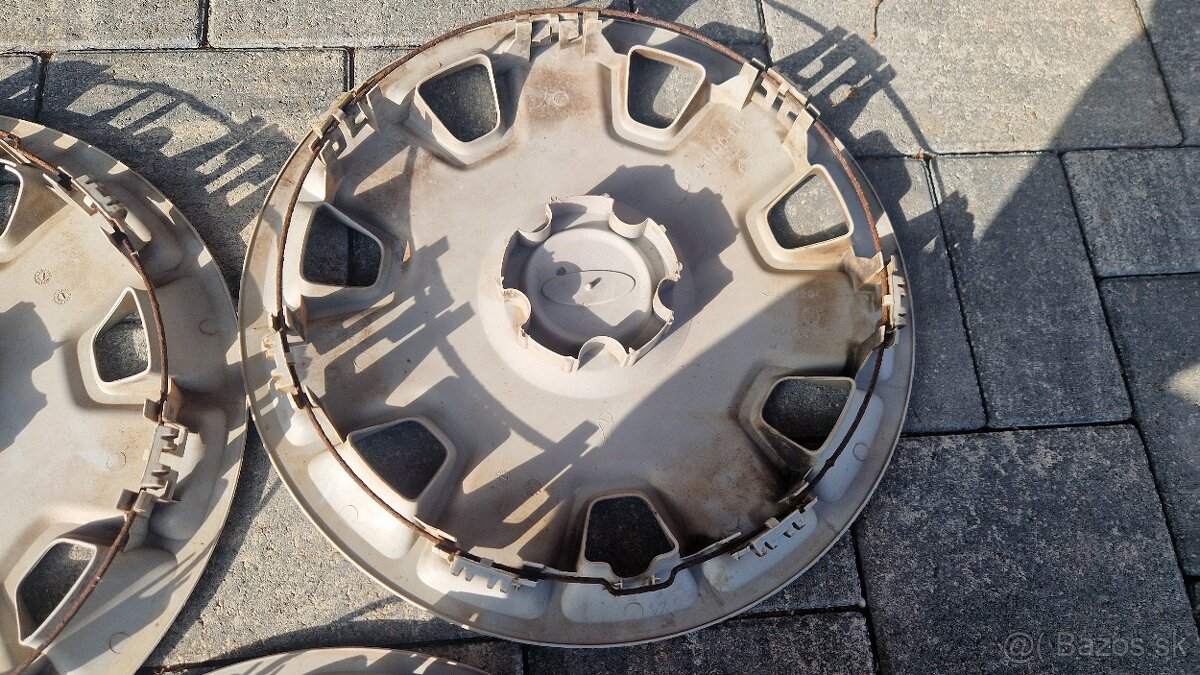 Puklice orig. Ford R15 - 3