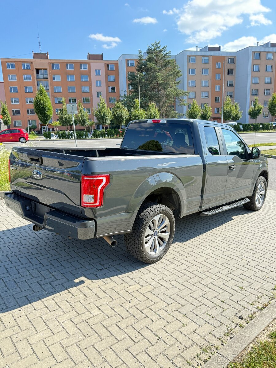 Ford F150 5.0 V8--4x4--2017--korba 2m-- - 3