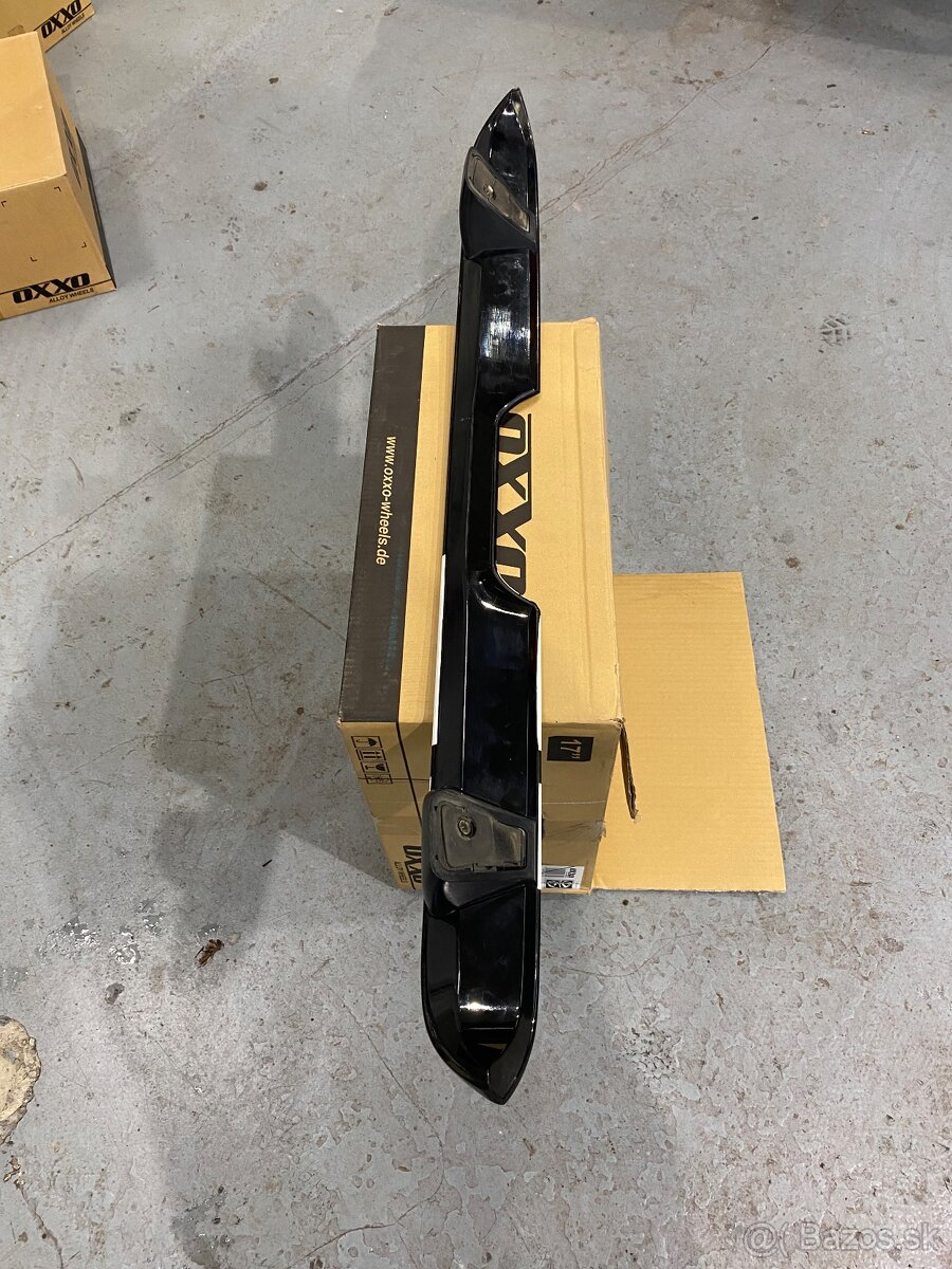 Predám zadný spojler na Citroën C2 - 3