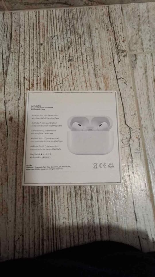 Predám Nové originálne Airpods Pro 2 - 3