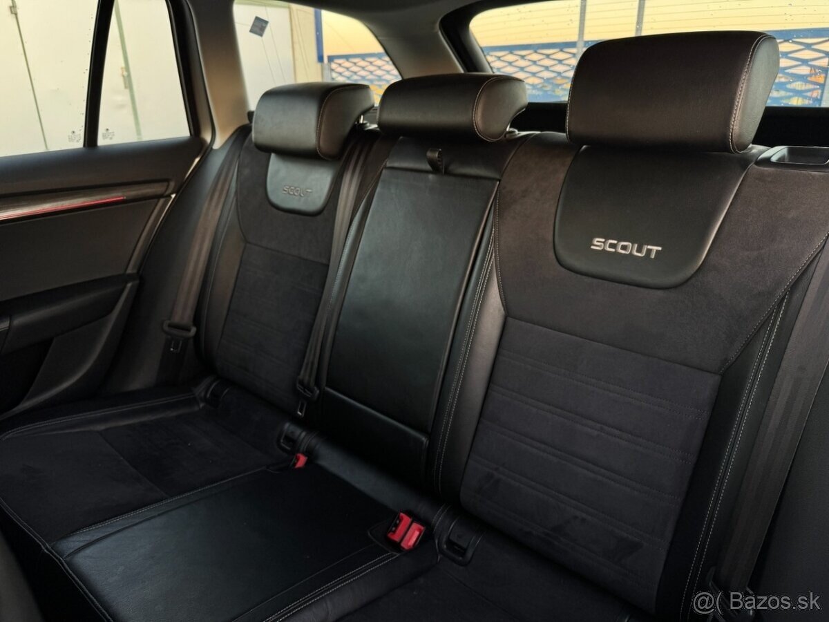 Škoda Octavia scout dsg panorama 4x4 - 3
