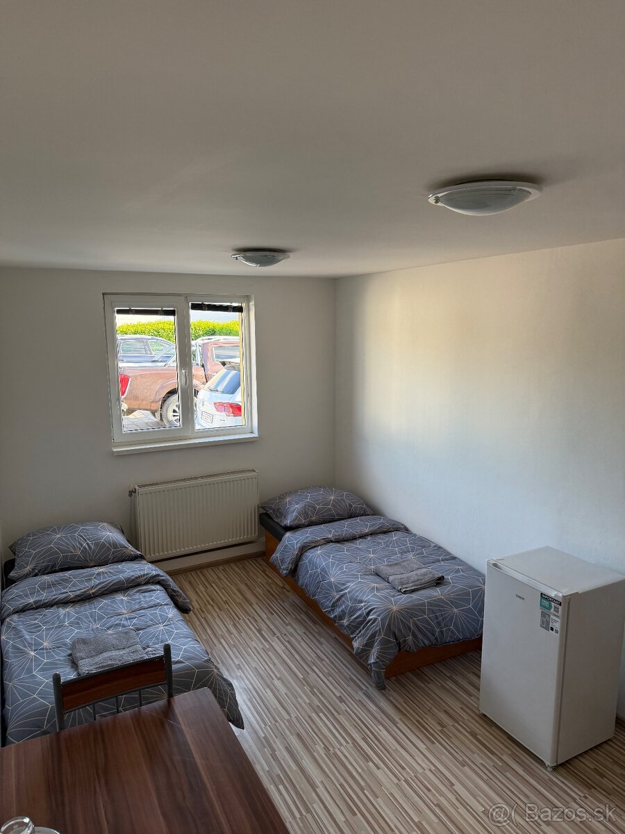 Na prenájom posteľ / izba - 3