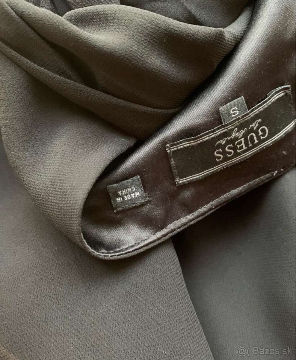 Guess čierne mini šaty - 3