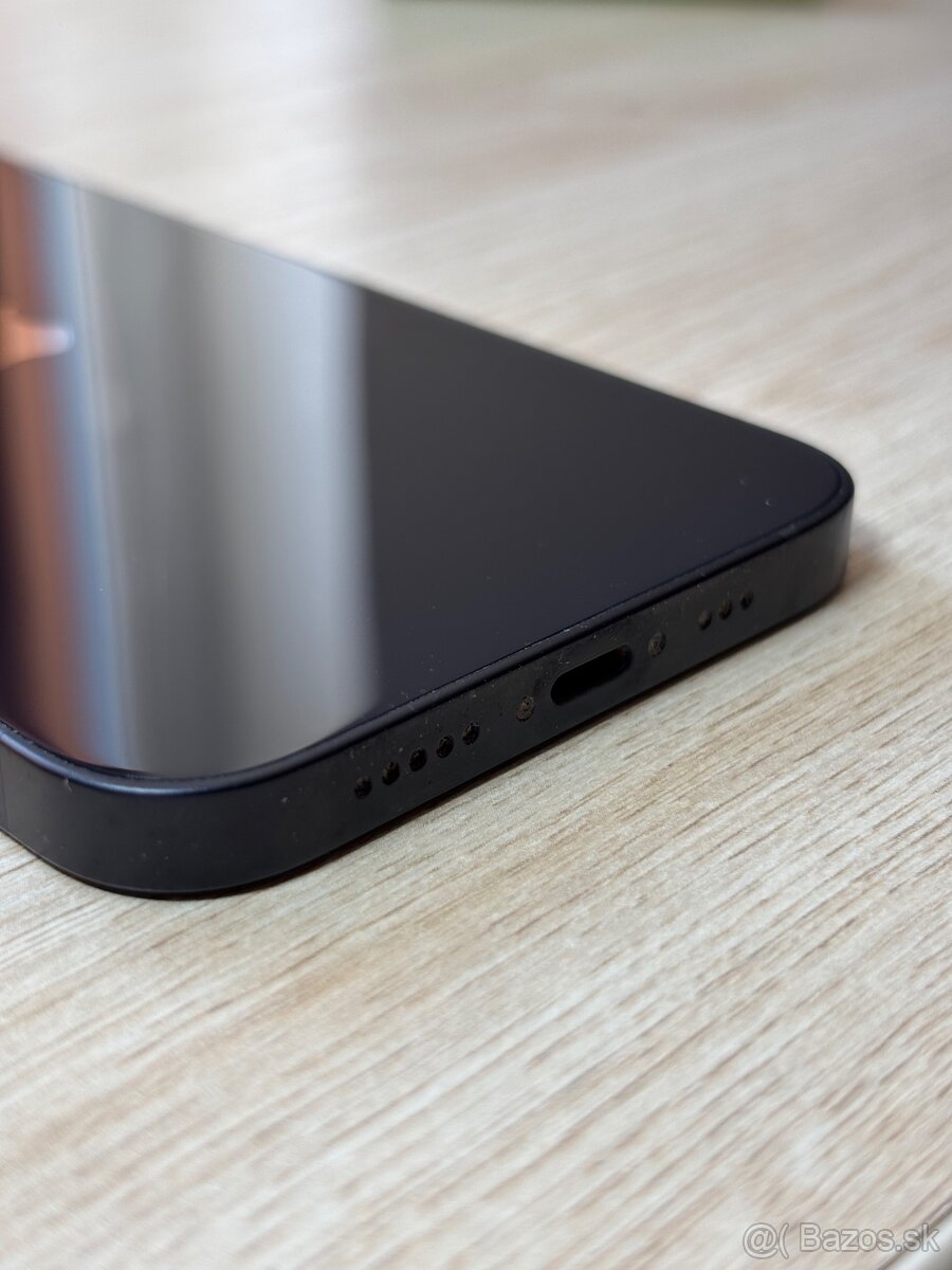 iPhone 12 - 3