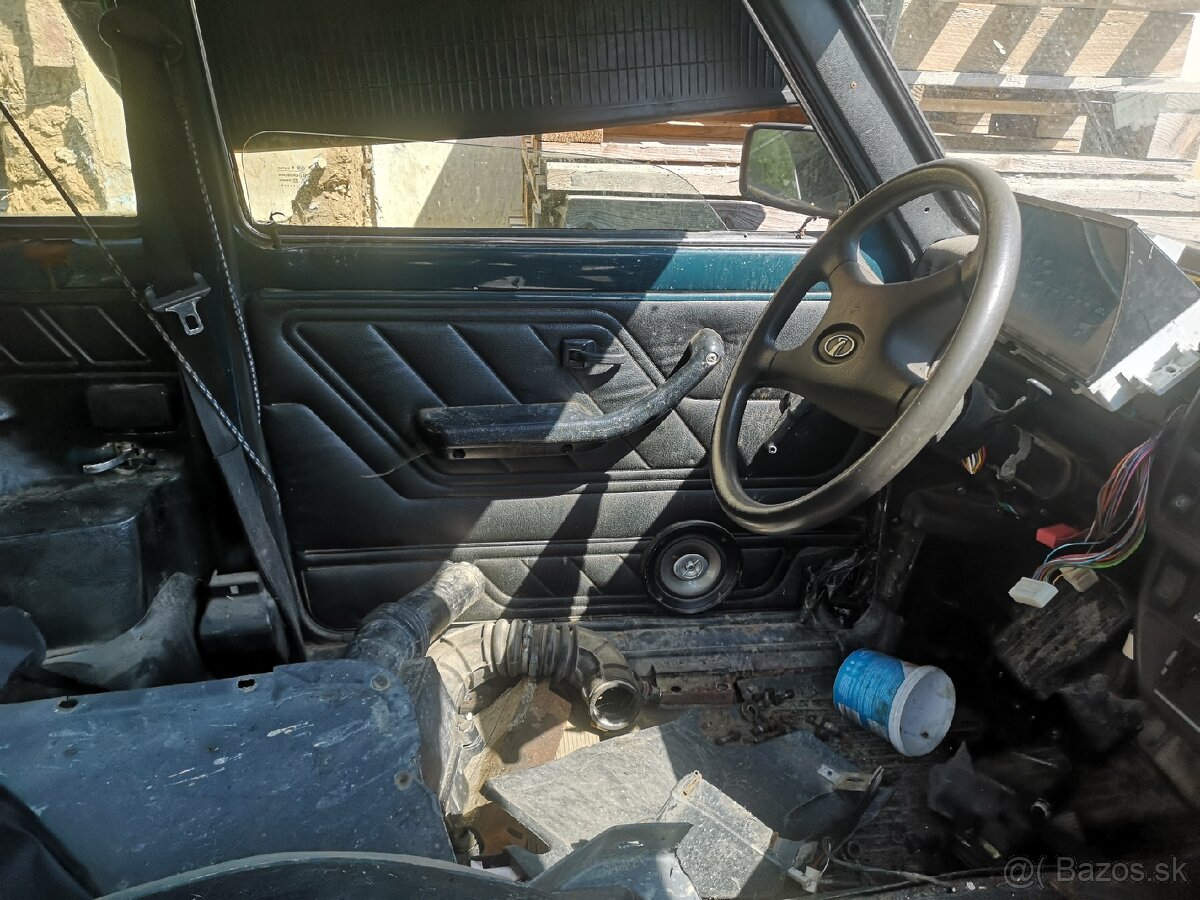 Lada niva špeciál, praktik - 3