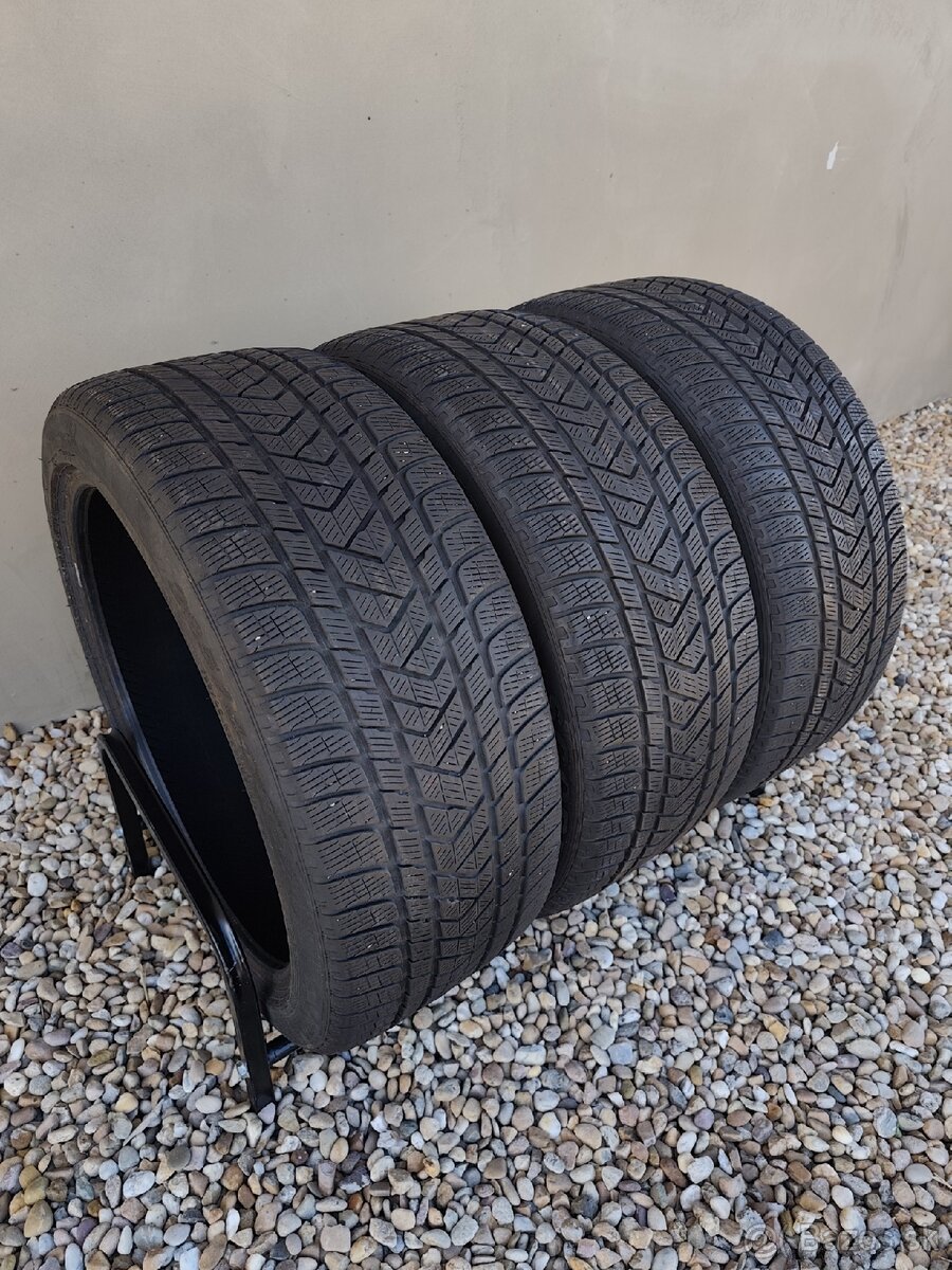 2+1 Zimné pneu Pirelli 285/40R22 - 3