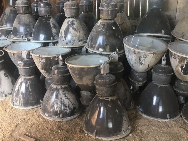 Staré priemyselné lampy , staré lampy - 3