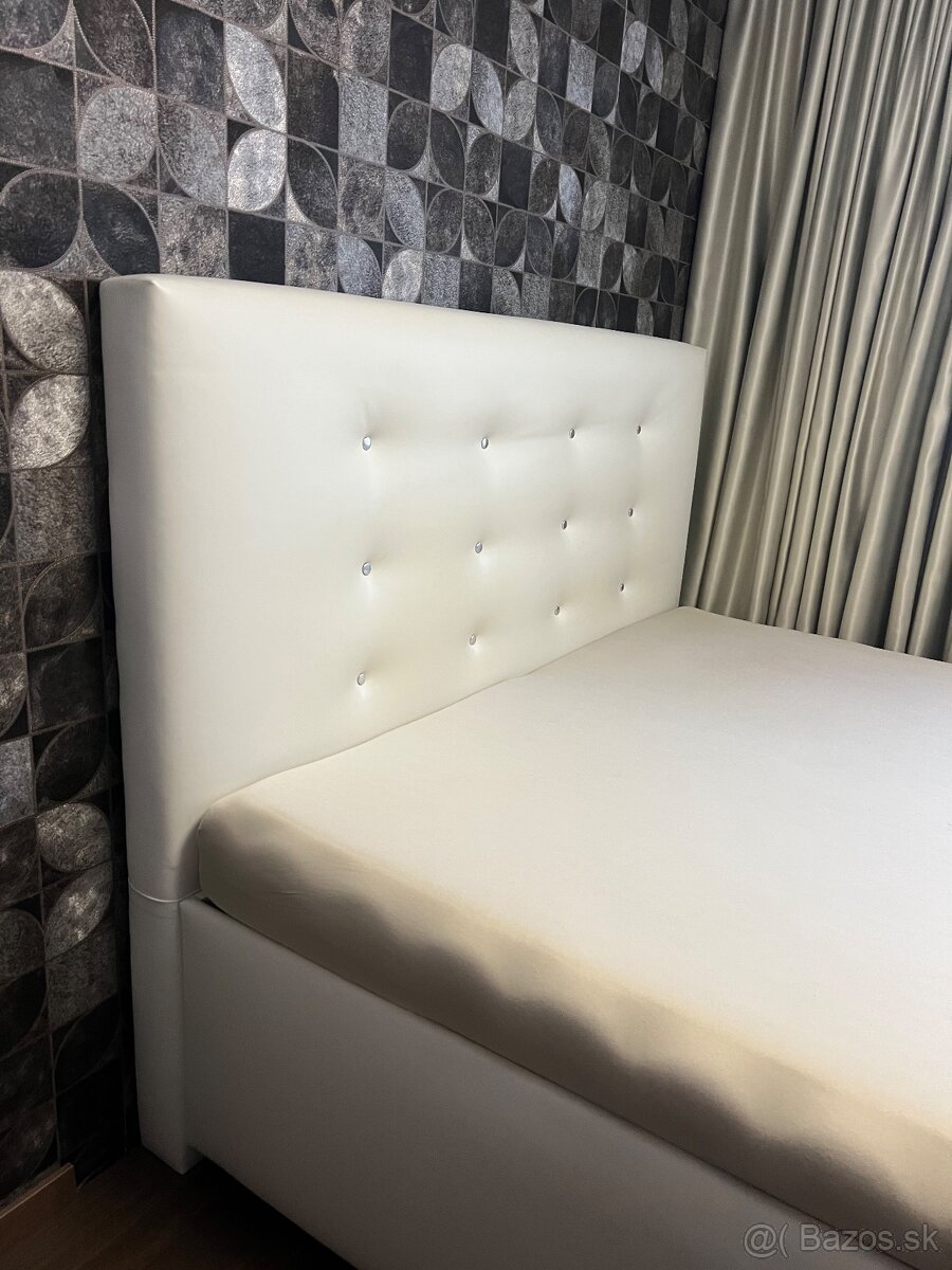 Manželská posteľ - 3