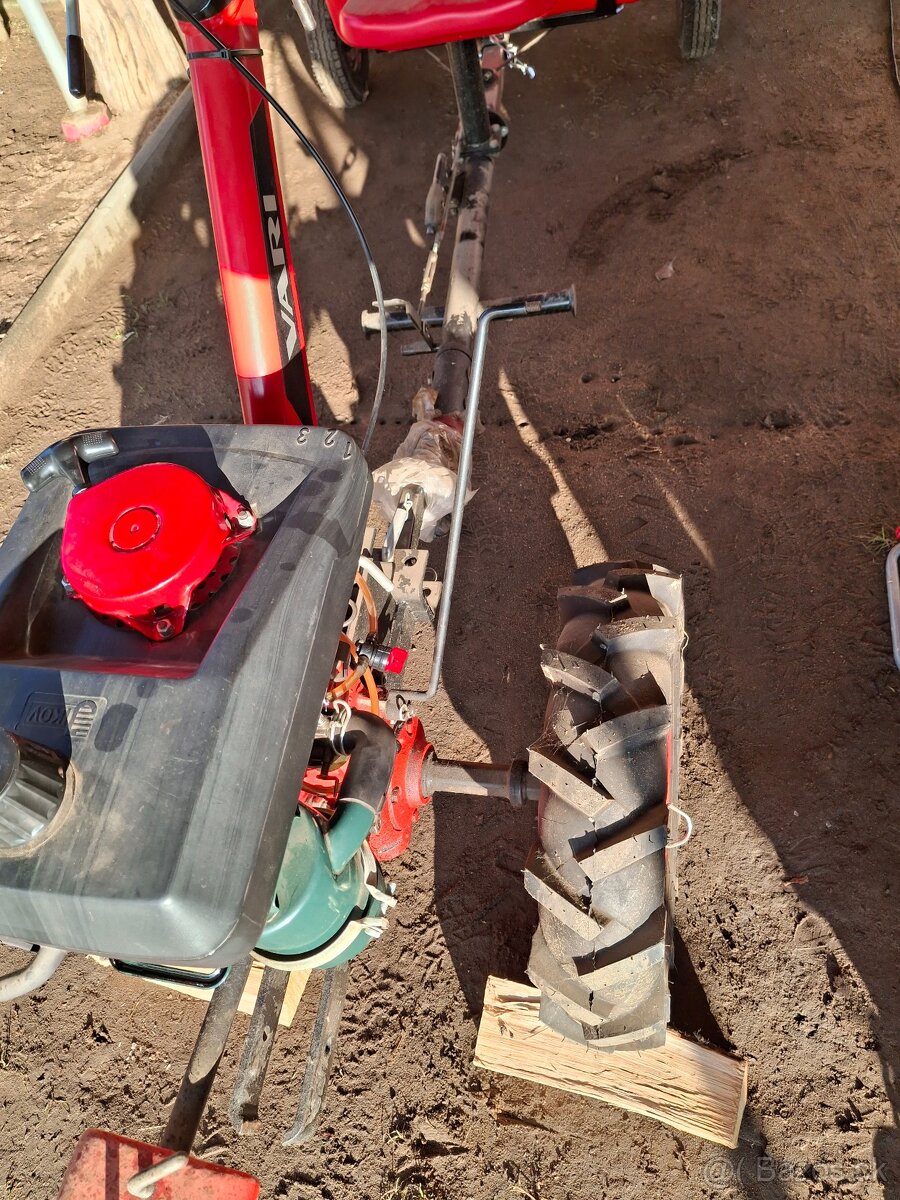 Predam traktor Vari - 3