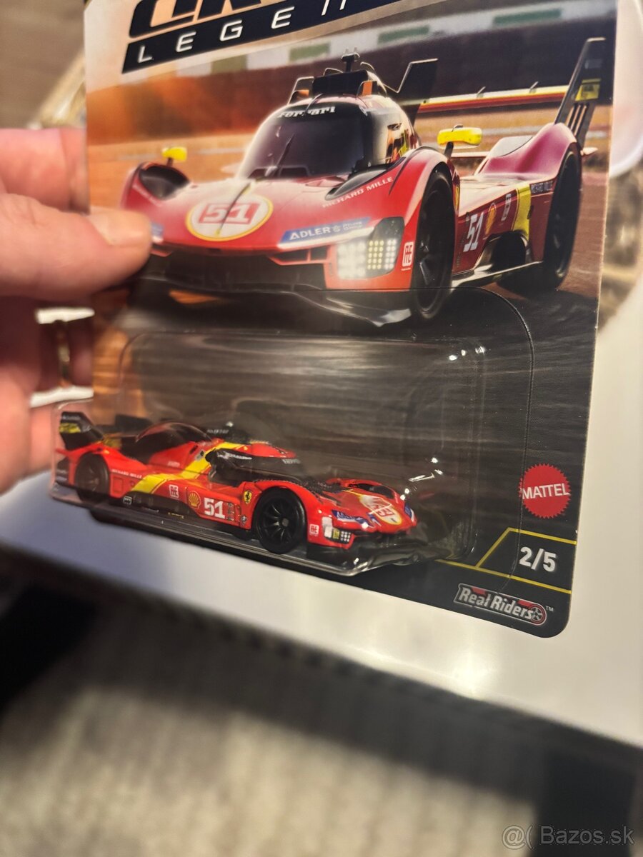 Hotwheels Premium Ferrari 499P - 3