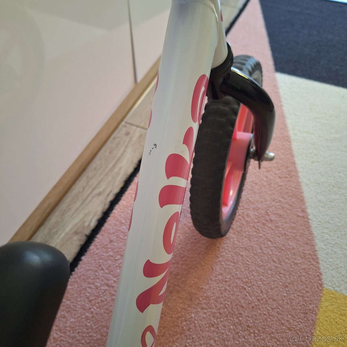 Odrazadlo s menom Nelka - 3