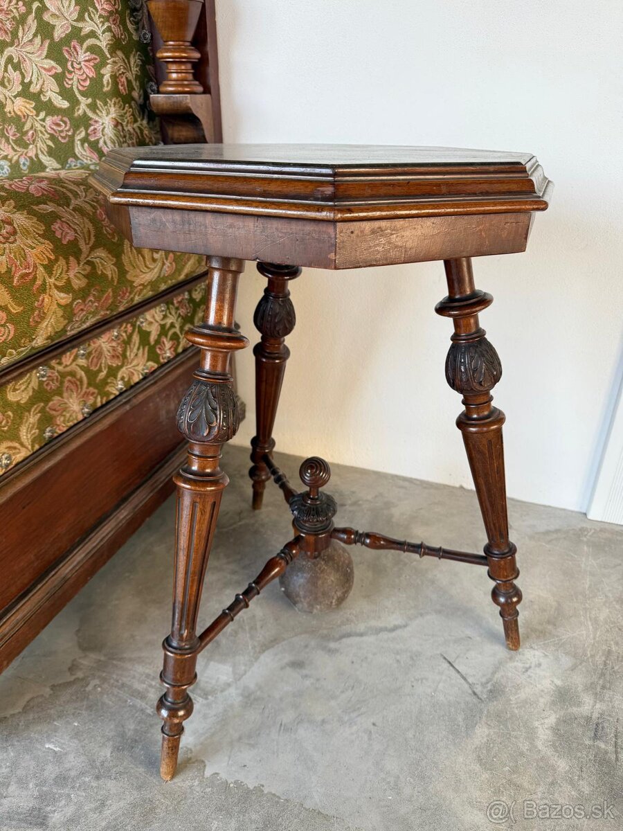 Príručný osemhranný stolík na predaj - 3