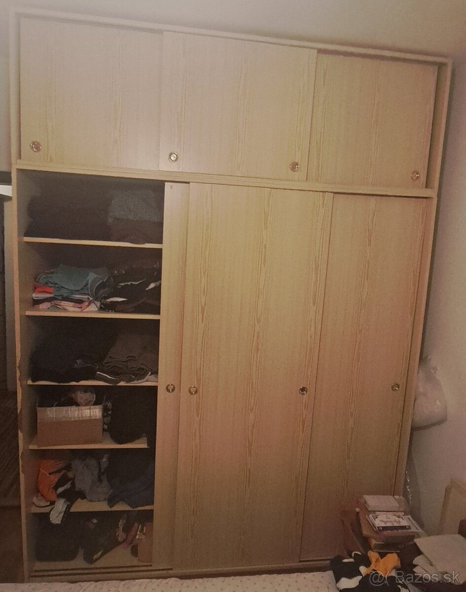 Šatníková skriňa - 3