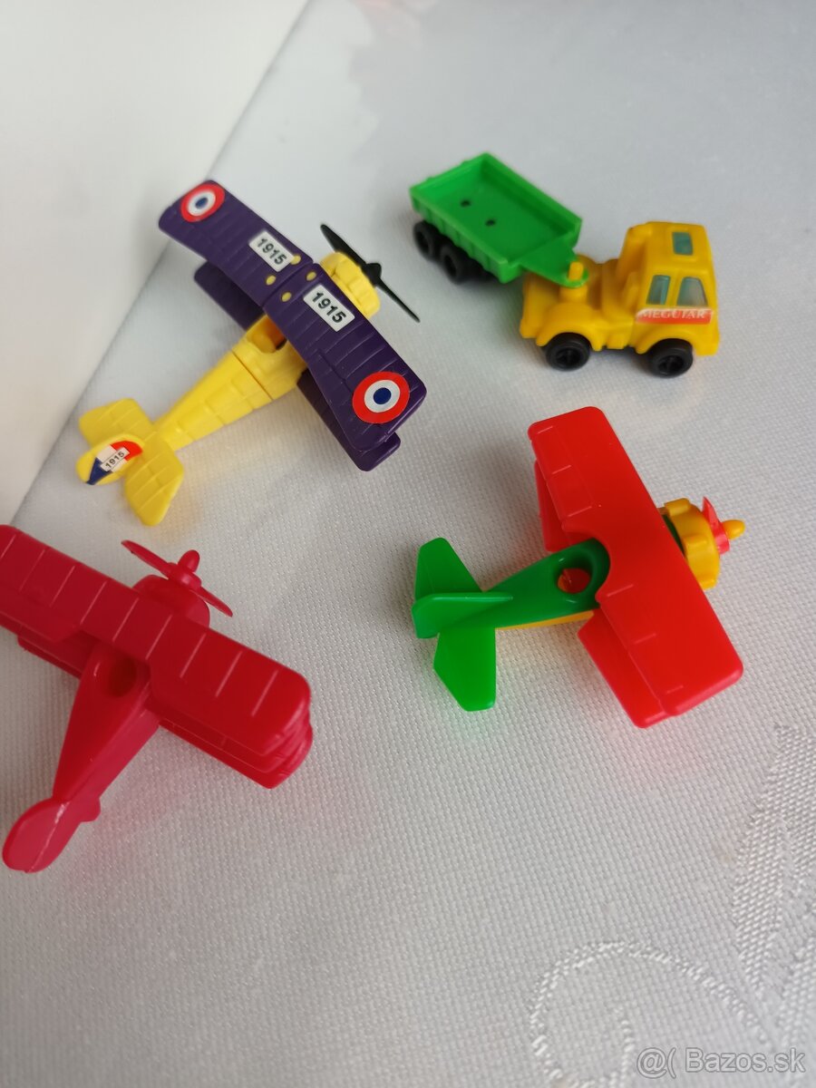 PREDANÉ--Kinder  auticka, lietadlá - 3