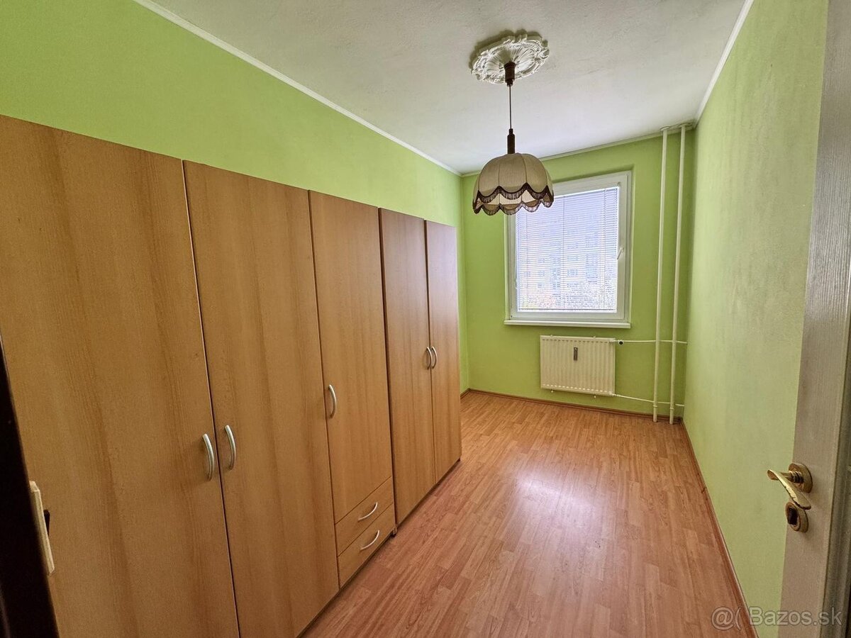 Na predaj 3 izbový byt na ulici Varšavská, Košice - Sídlisko - 3