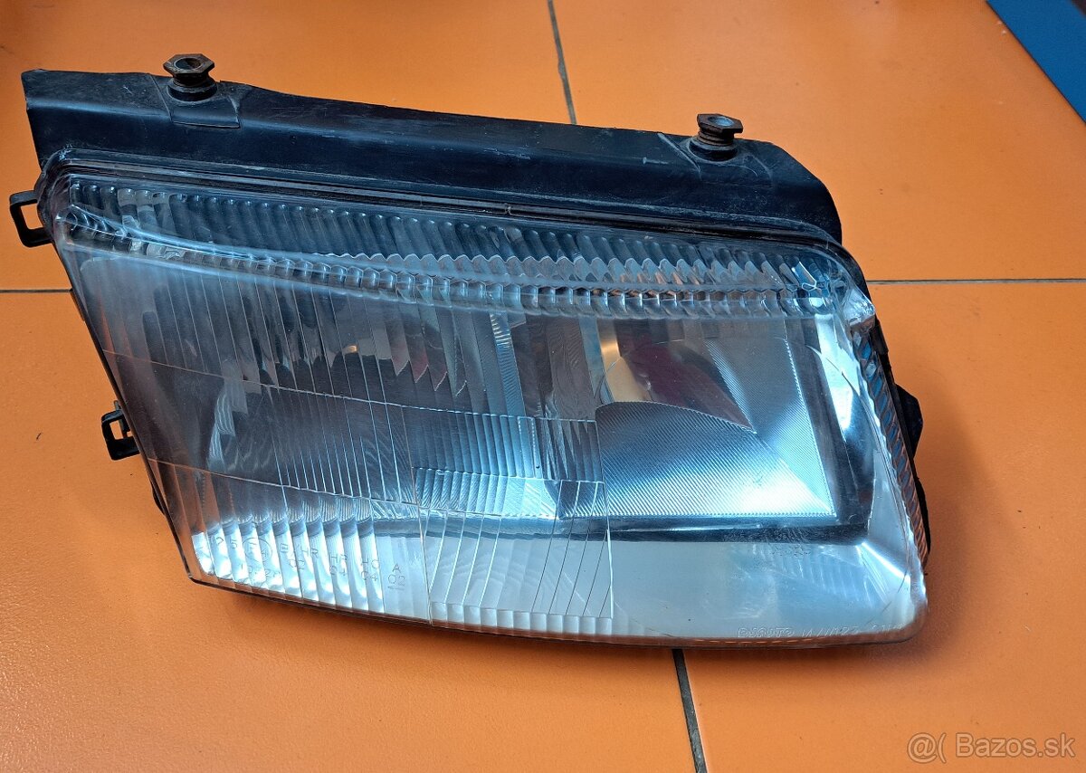 PREDNÉ SVETLÁ - VW PASSAT B5 - 3