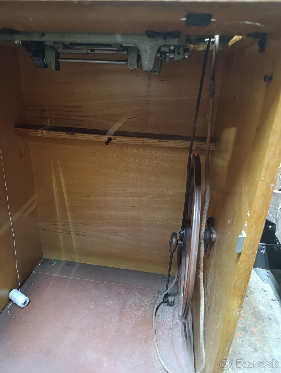 Predám starý šijací stroj - 3