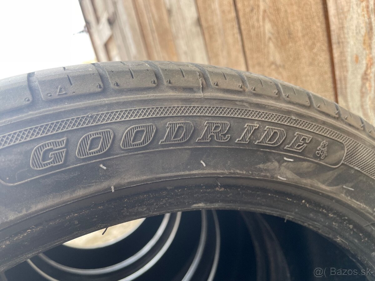 225/45 R17 - 3