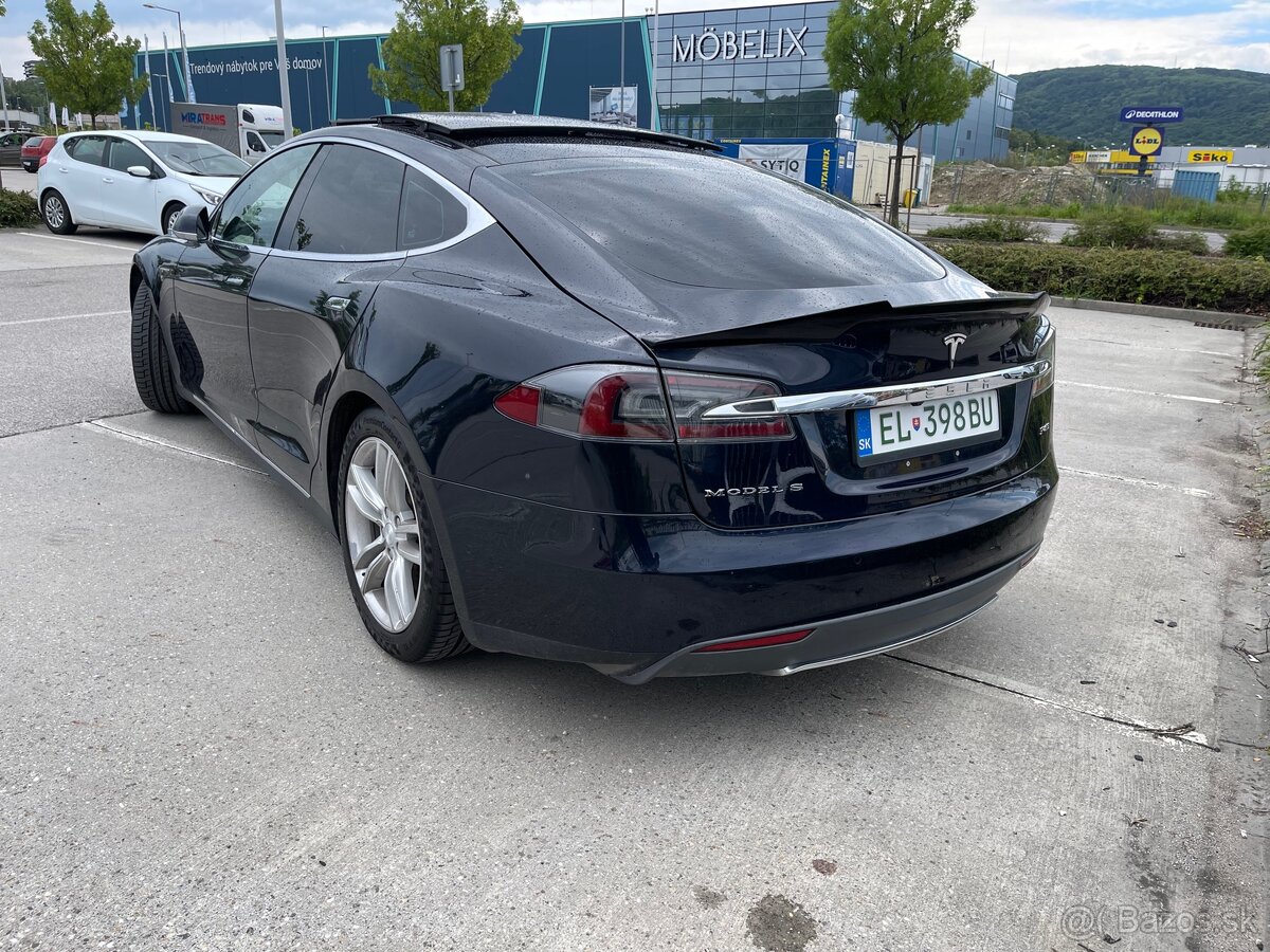 Tesla Model S P85, rok 2014. - 3