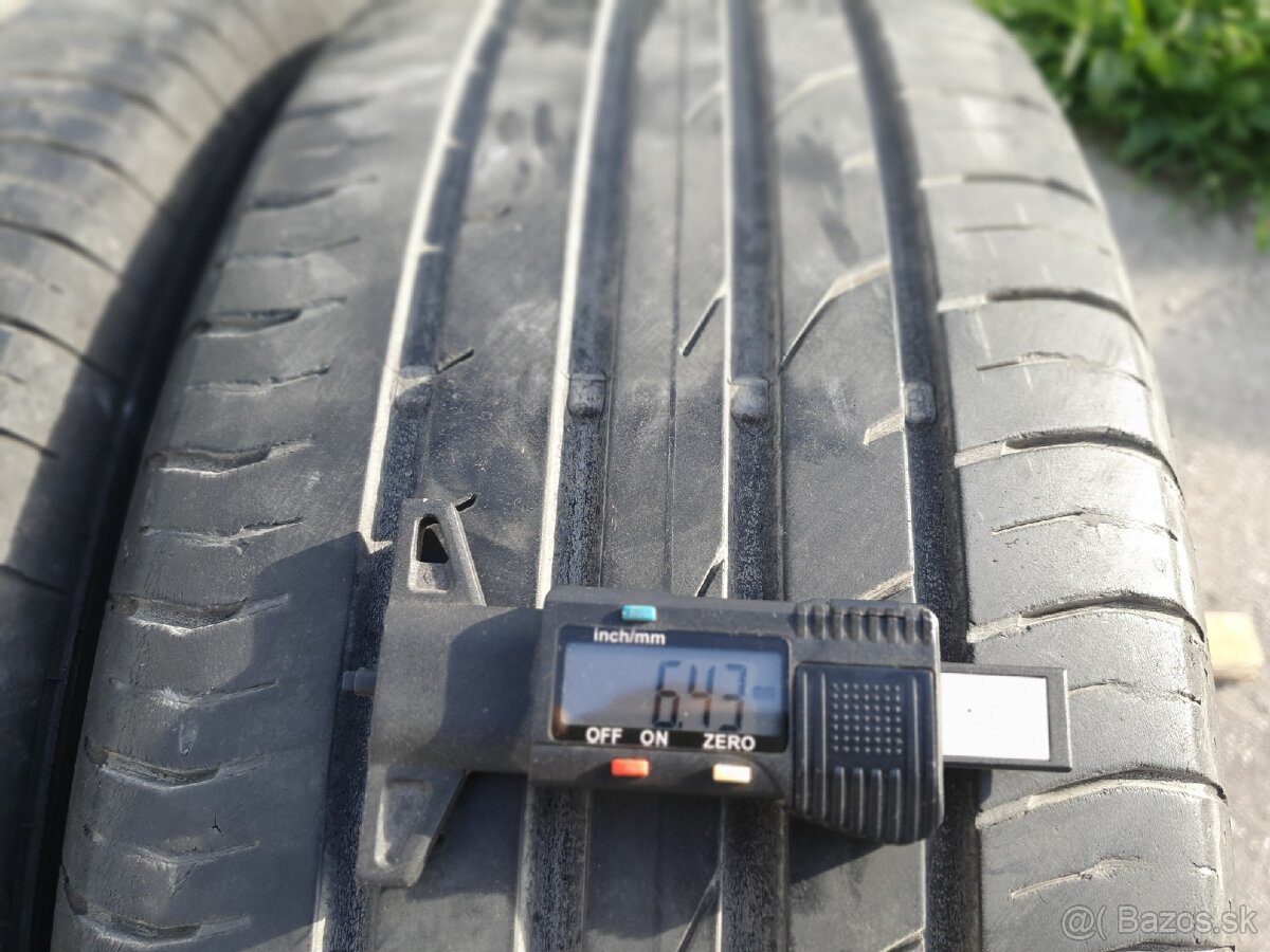 215/55R18 Continentál - 3