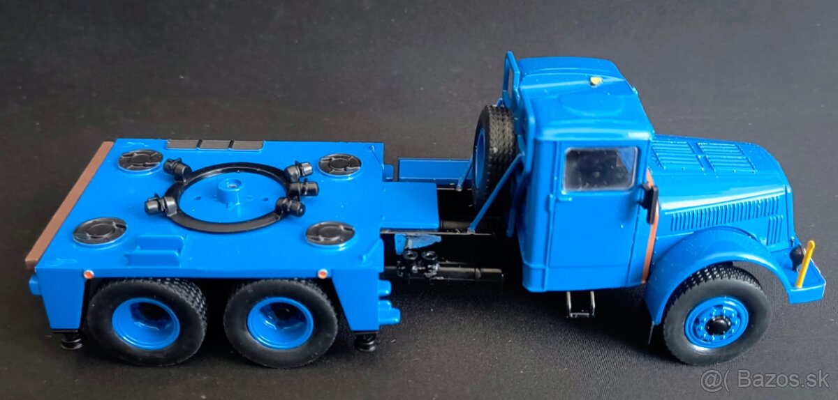 Tatra 111 1:43 - 3