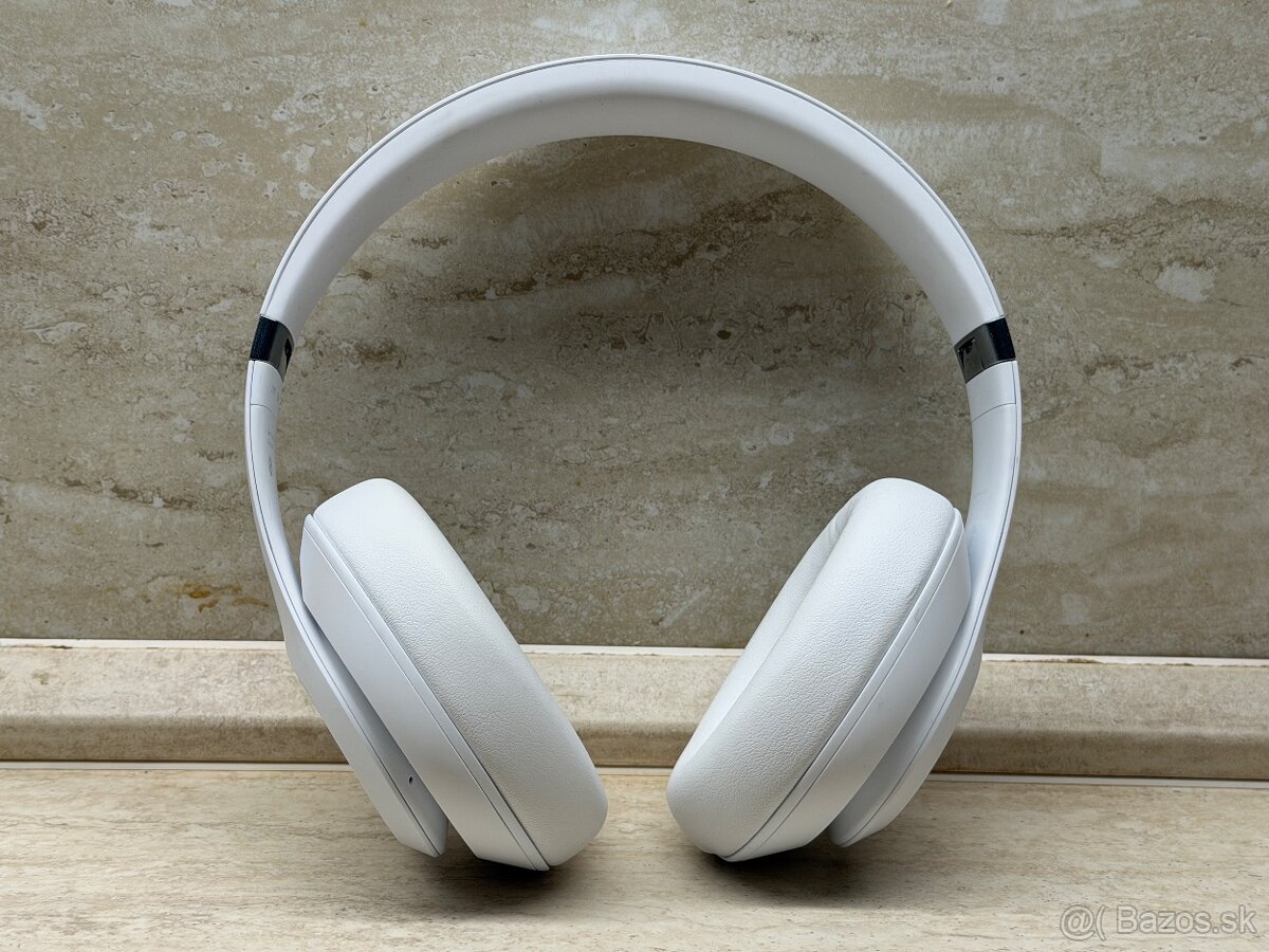 Beats Studio Pro White - 3